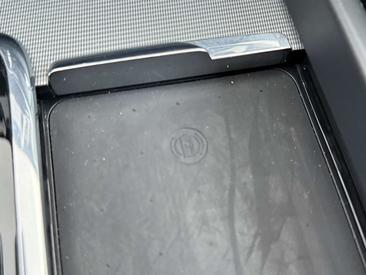 Volvo XC60 B4 Core — photo 35