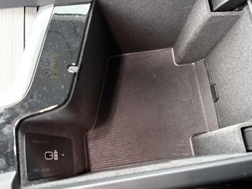 Volvo XC60 B4 Core — photo 36
