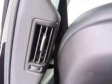 Volvo XC60 B4 Core — photo 40