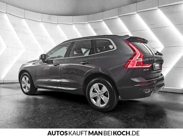 Volvo XC60 B4 Core — photo 2