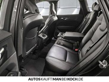 Volvo XC60 B4 Core — photo 6
