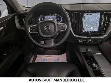 Volvo XC60 B4 Core — photo 9