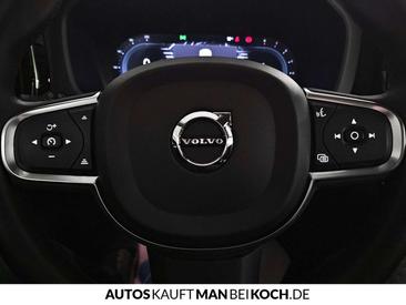 Volvo XC60 B4 Core — photo 11