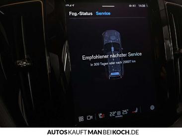 Volvo XC60 B4 Core — photo 24
