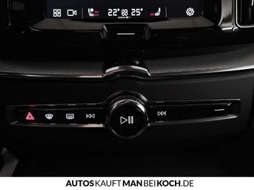 Volvo XC60 B4 Core — photo 30