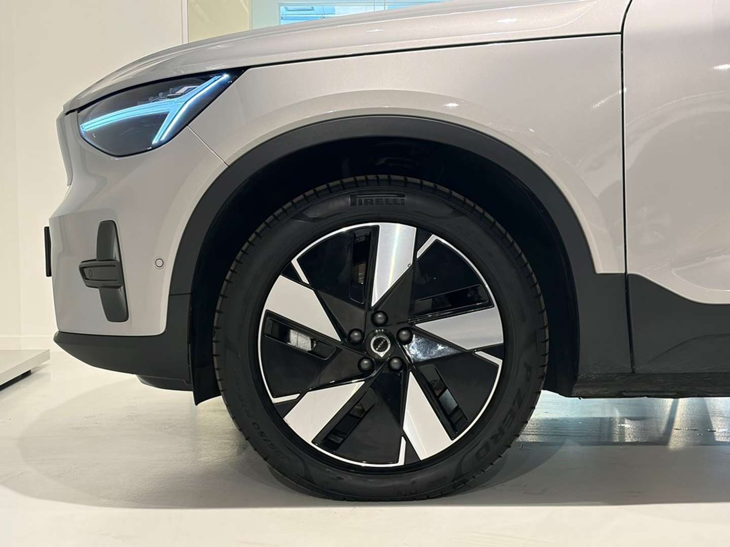 Volvo EX40 Recharge Ultra - 2025 - Joinsteer - #3