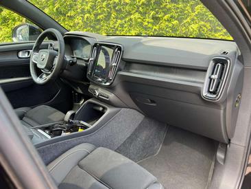 Volvo C40 Recharge PLUS — photo 2