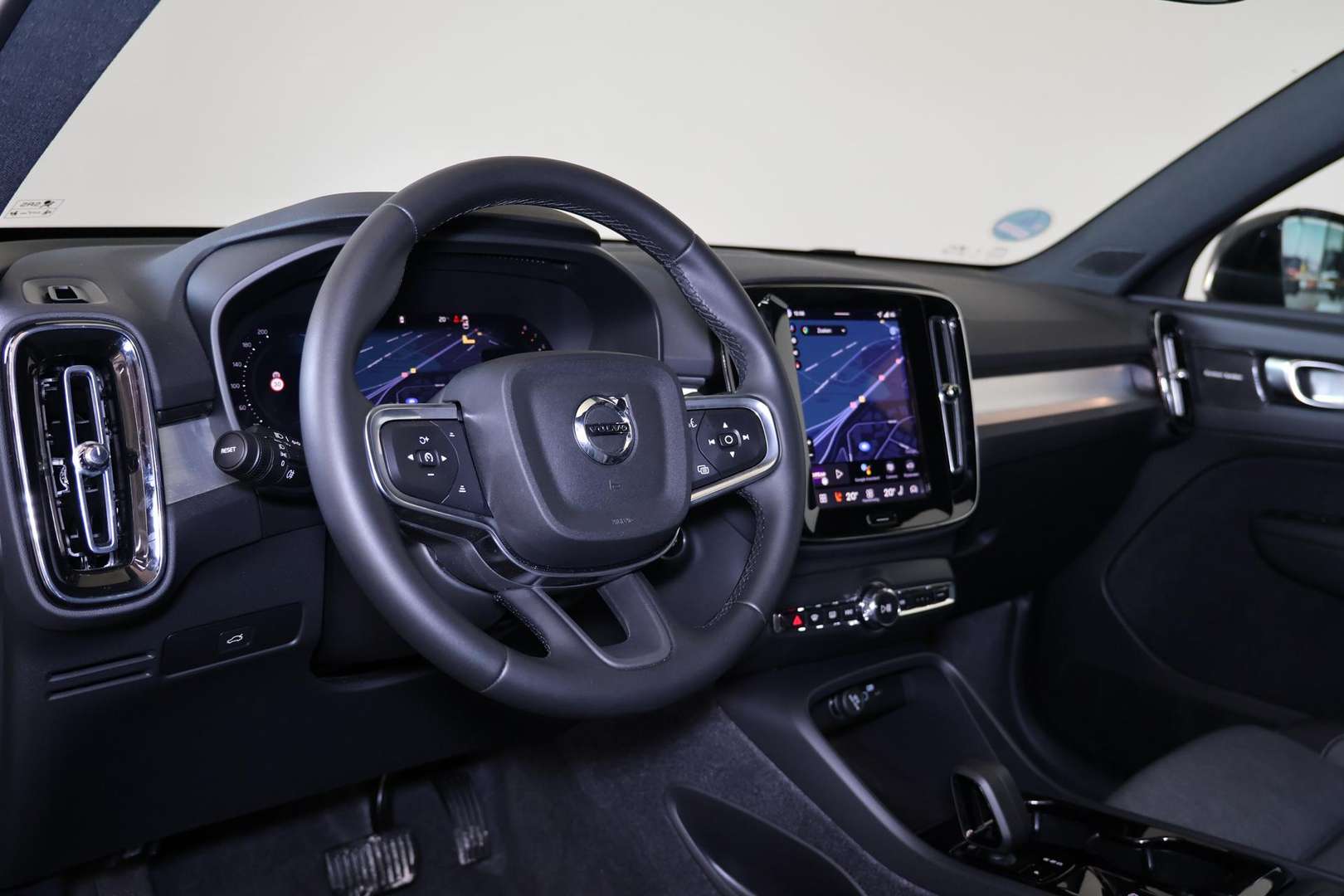 Volvo XC40 B3 Plus - 2025 - Joinsteer - #12