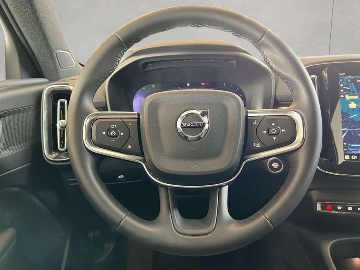 Volvo XC40 B3 Core - 2024 - Joinsteer - #10