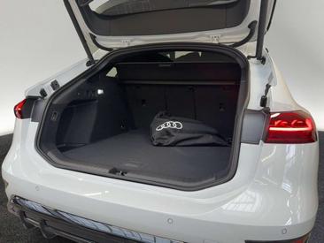 Audi S6 Avant — photo 5
