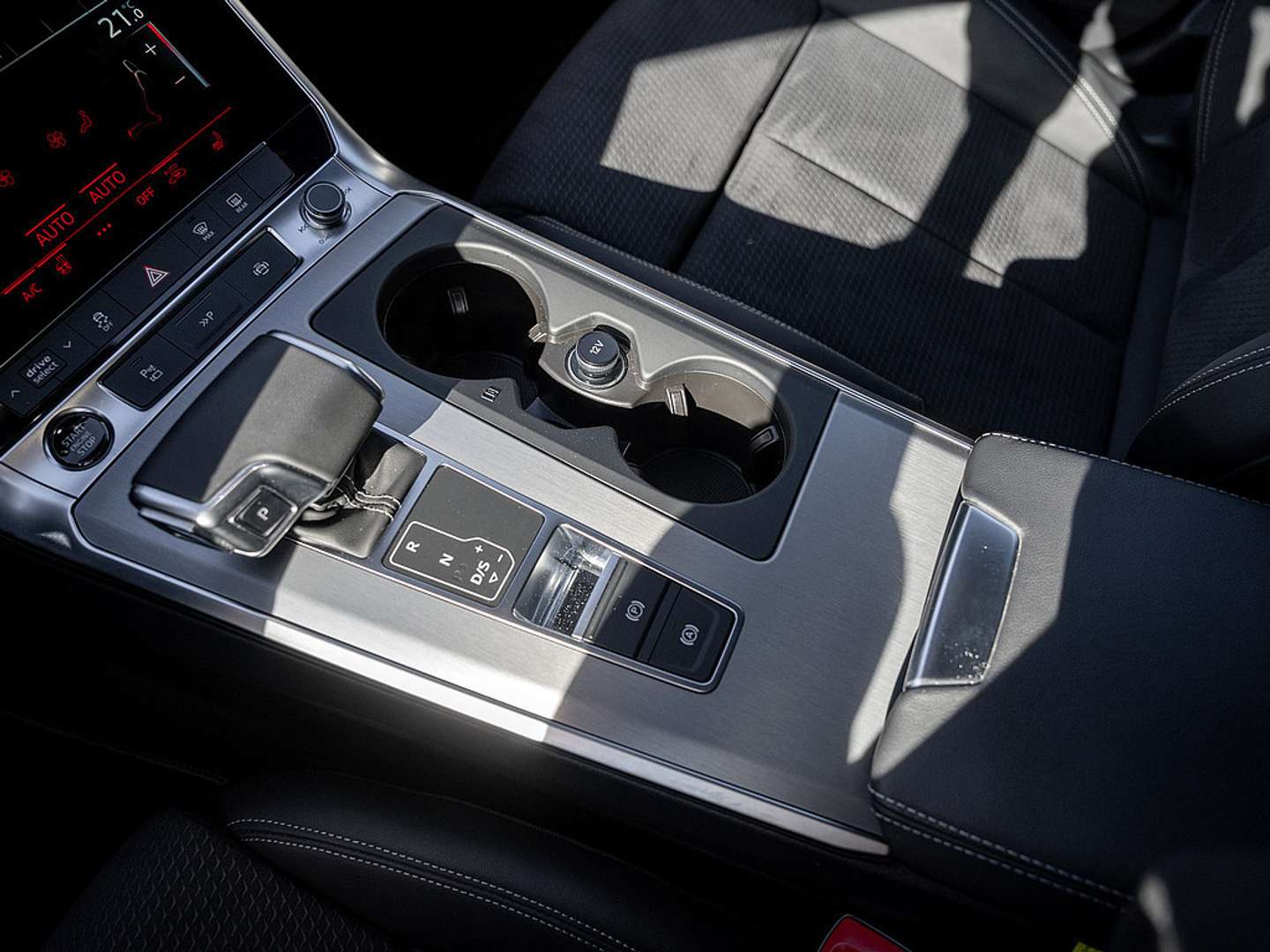 Audi A6 S Line 55 TFSIe - 2023 - Joinsteer - #9
