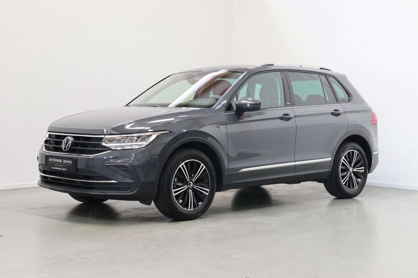 Volkswagen TIGUAN TSI Active - 2022 - Joinsteer - #1