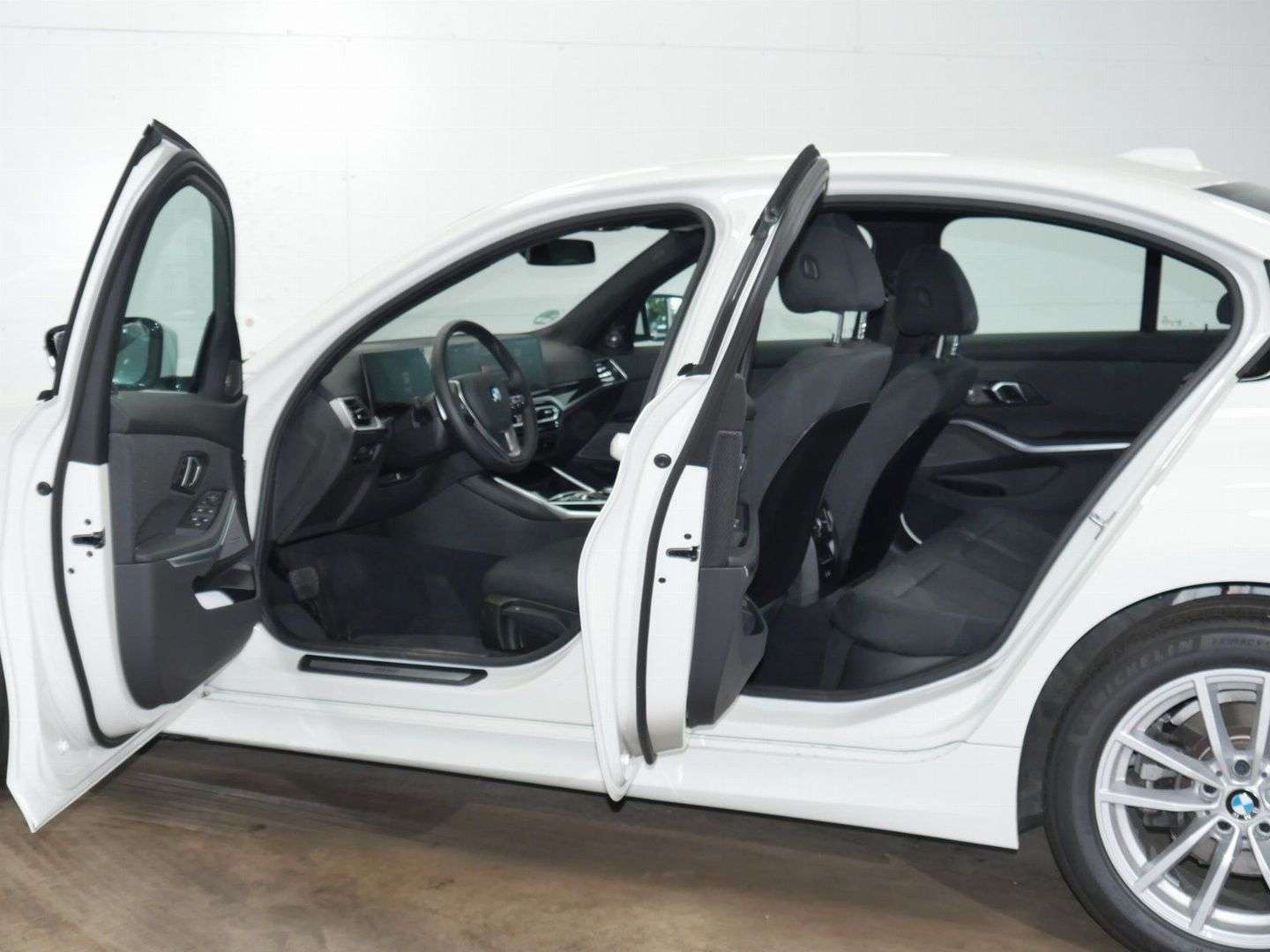 BMW Série 3 318i Harman Kardon - 2024 - Joinsteer - #5
