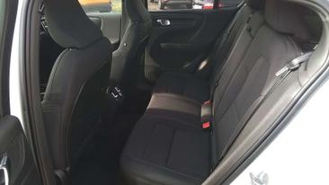 Volvo C40 Recharge Ultimate — photo 11