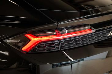 Lamborghini Urus — photo 18