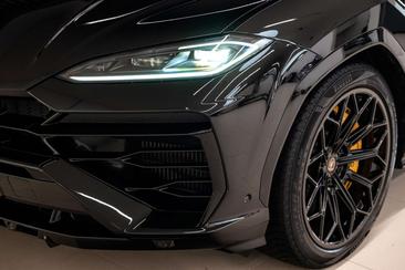 Lamborghini Urus — photo 20
