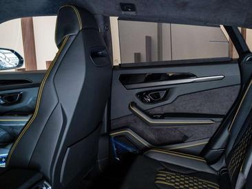 Lamborghini Urus — photo 27