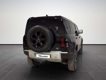 Land Rover Defender 110 SE 3.0 I6 MHEV — photo 6