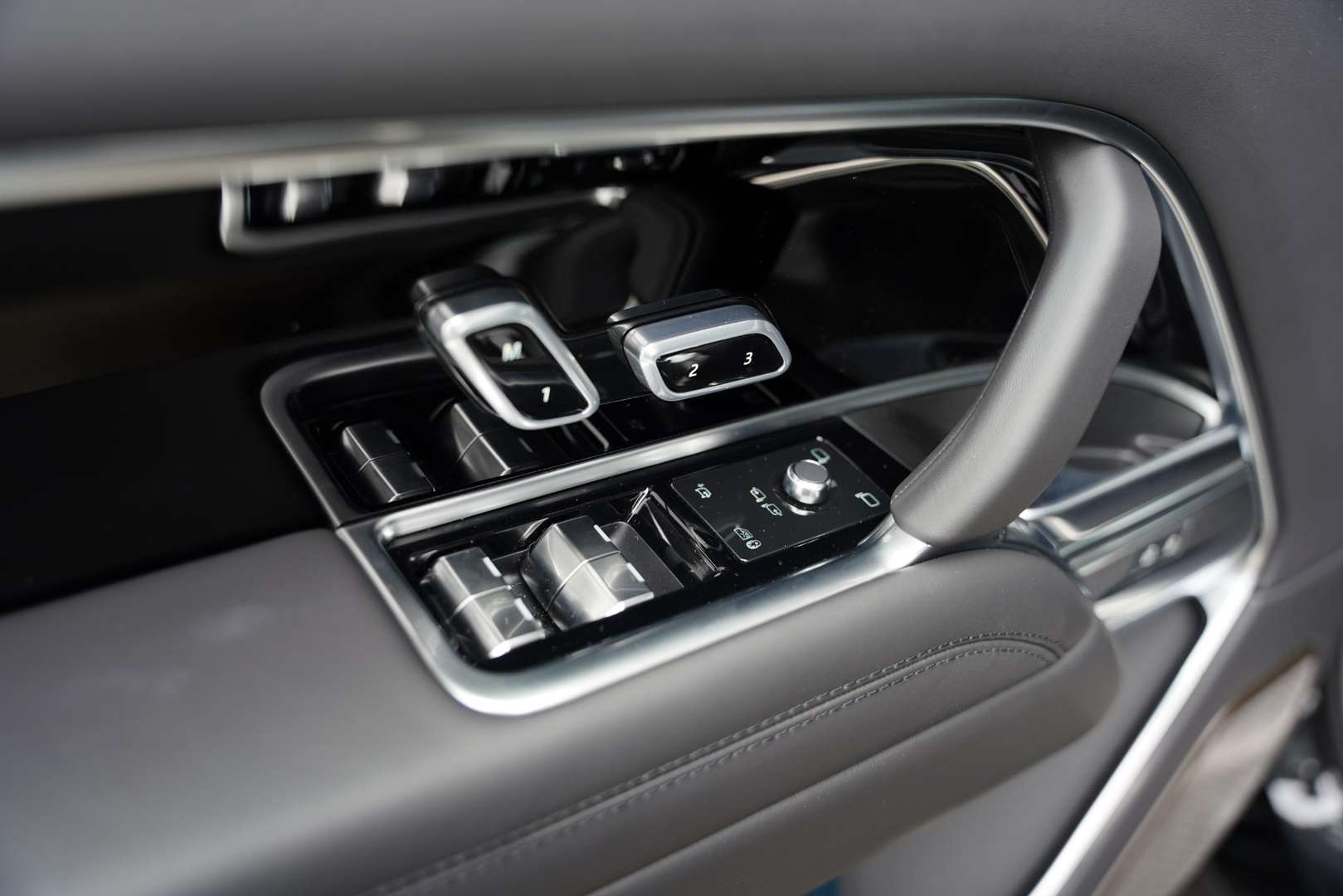 Land Rover Range Rover P530 V8 Autobiography - 2026 - Joinsteer - #29