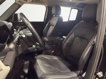 Land Rover Defender 110 SE 3.0 I6 MHEV — photo 7