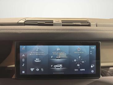 Land Rover Defender 110 SE 3.0 I6 MHEV — photo 14