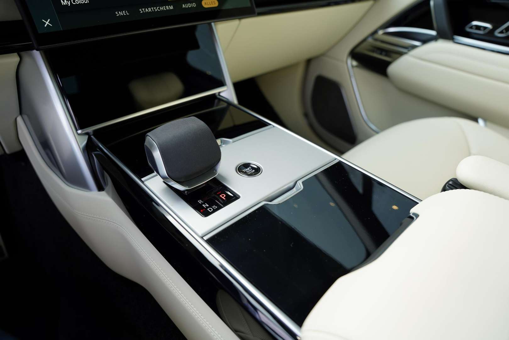 Land Rover Range Rover P550 E Autobiography - 2026 - Joinsteer - #23