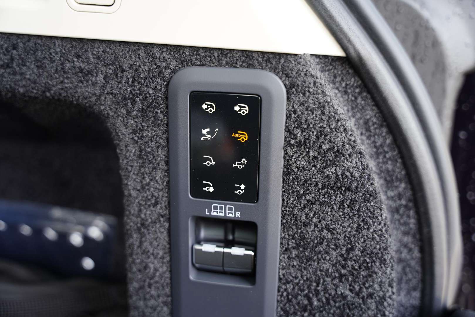 Land Rover Range Rover P550 E Autobiography - 2026 - Joinsteer - #28