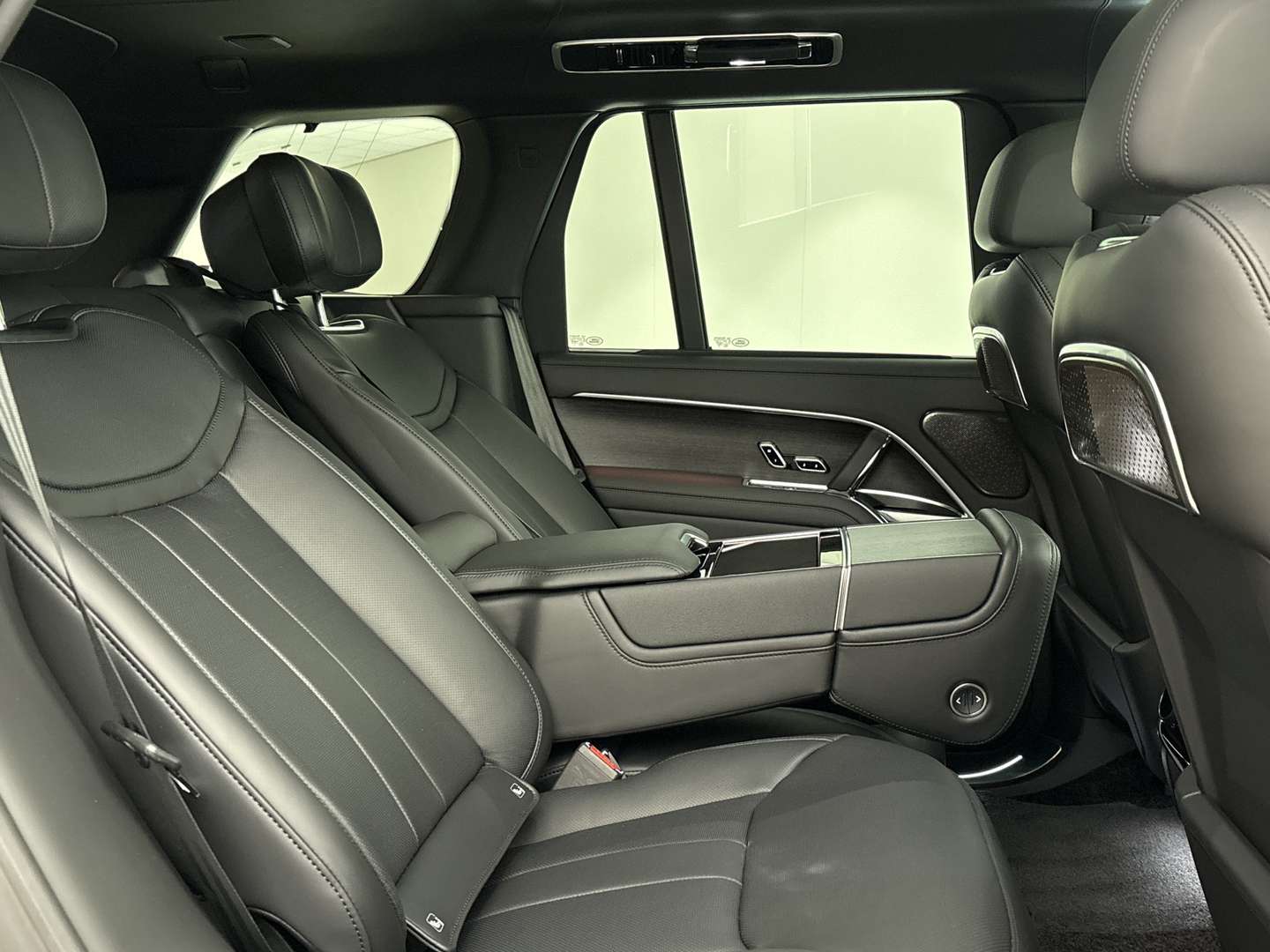 Land Rover Range Rover P460e Autobiography PHEV - 2025 - Joinsteer - #7