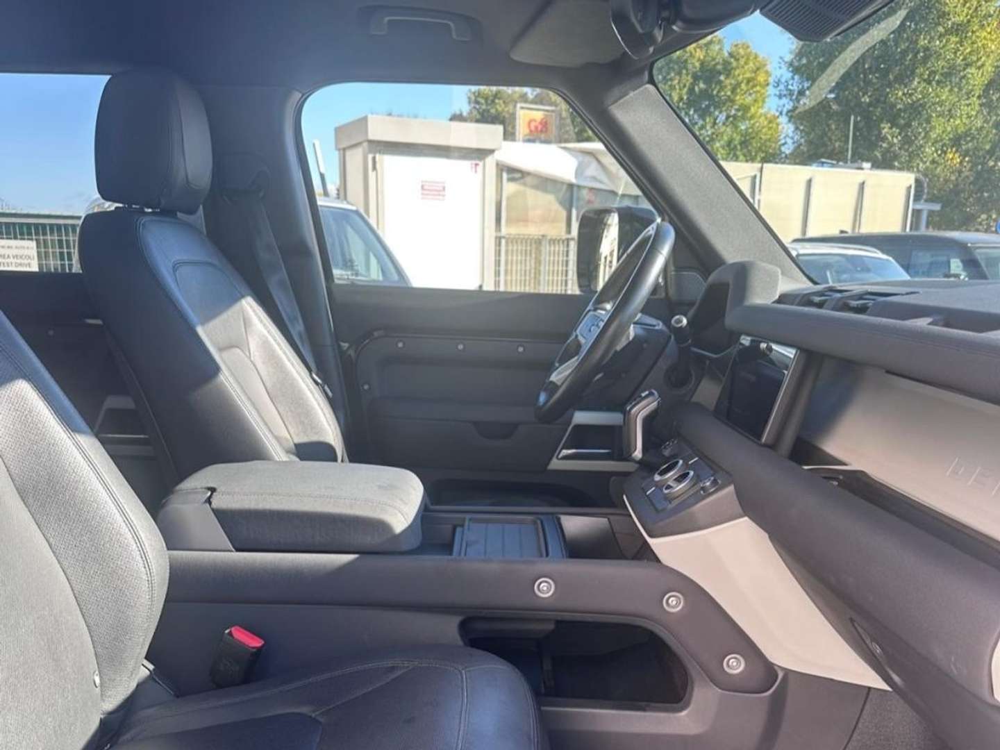 Land Rover Defender 110 X-Dynamic SE IVA ESP 3.0D I6 250 CV AWD Auto - 2023 - Joinsteer - #4