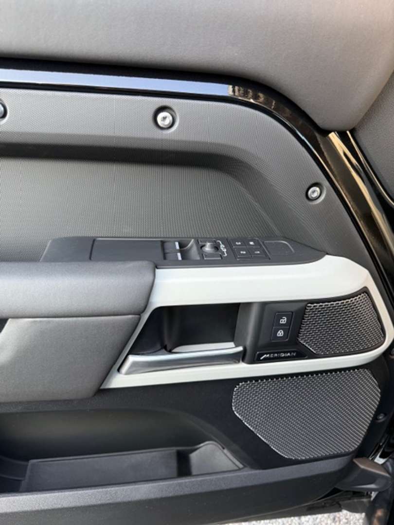 Land Rover Defender 90 EXPLORER PACK 3.0d I6 Mhev - 2025 - Joinsteer - #12
