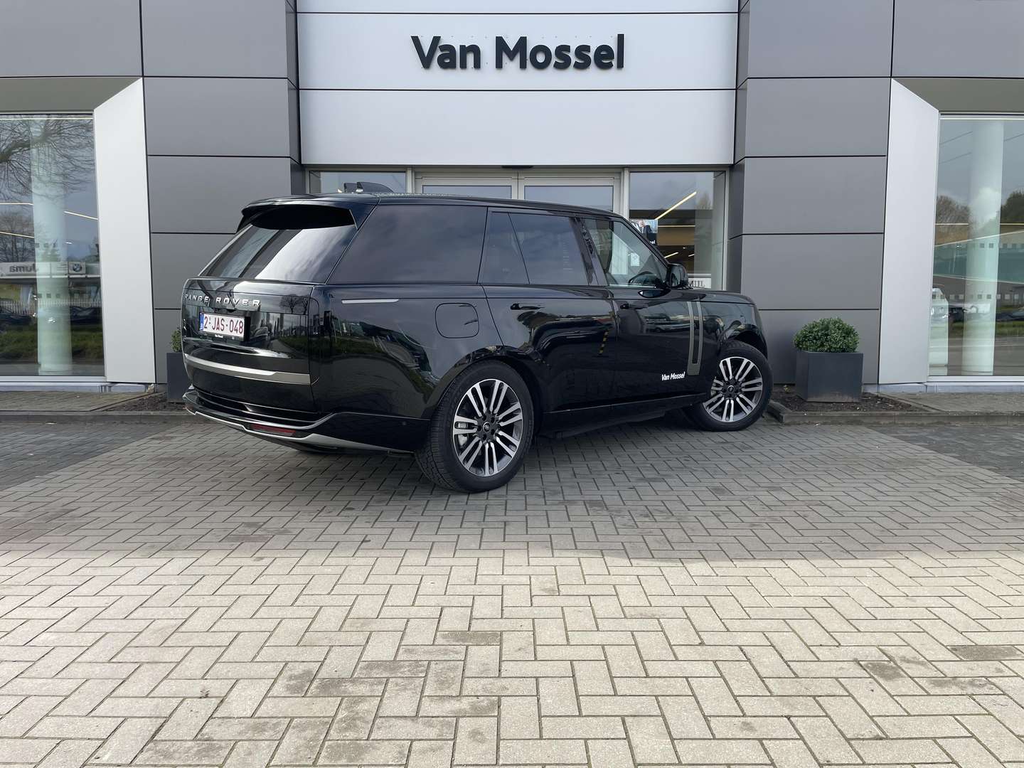 Land Rover Range Rover P460e SE EDITION - 2025 - Joinsteer - #5
