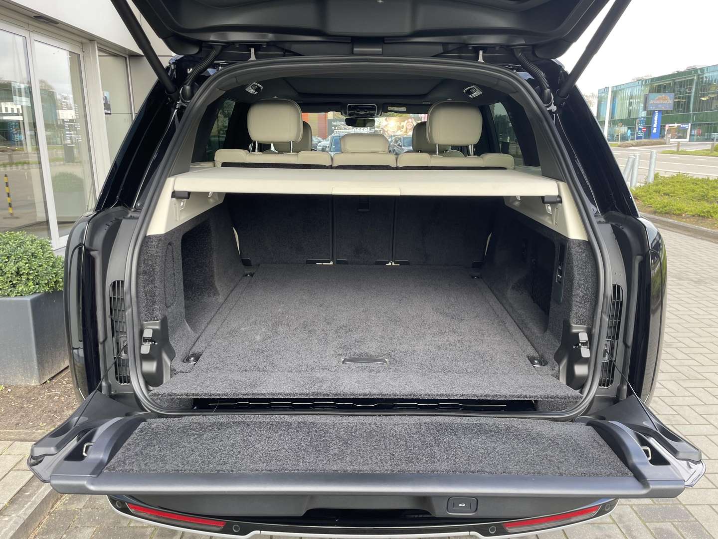 Land Rover Range Rover P460e SE EDITION - 2025 - Joinsteer - #8