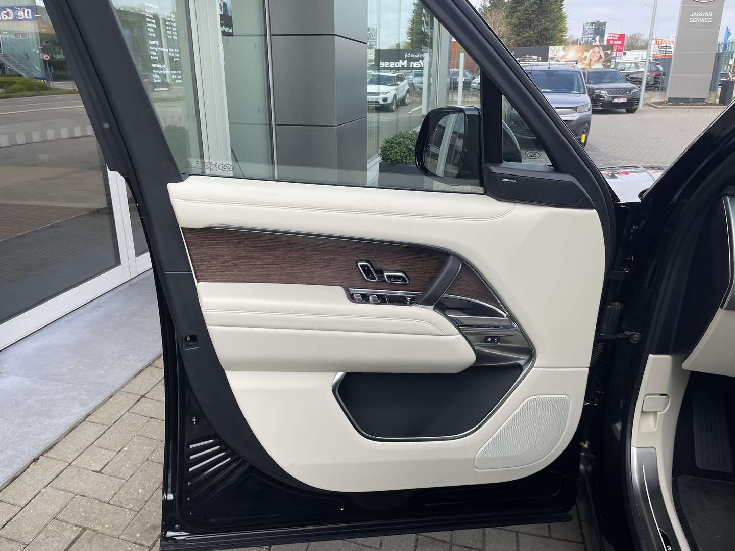Land Rover Range Rover P460e SE EDITION - 2025 - Joinsteer - #28