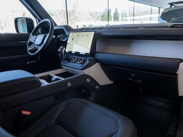 Land Rover Defender 90 D200 S KAMERA NAVI AHK LED 360° — photo 4