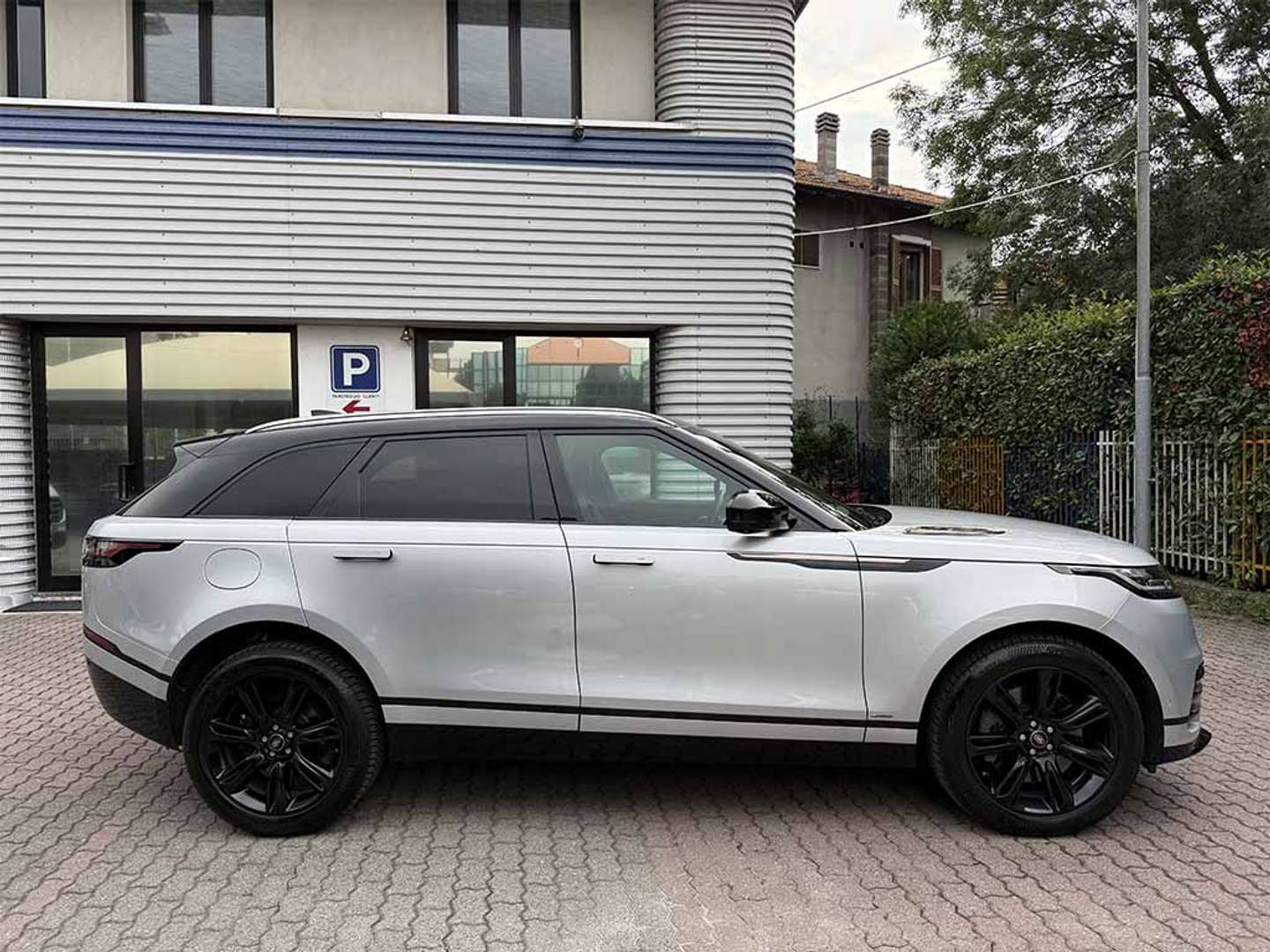 Land Rover Range Rover Velar R-Dynamic SE 4wd 3.0d I6 Mhev 300cv - 2021 - Joinsteer - #3
