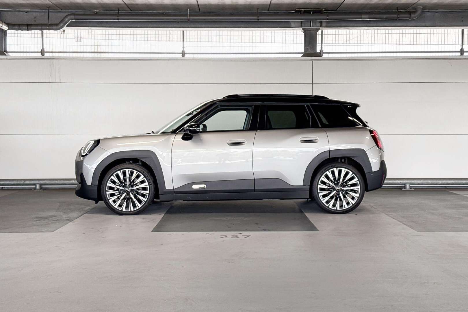 Mini Aceman Favoured Cooper E - 2025 - Joinsteer - #1