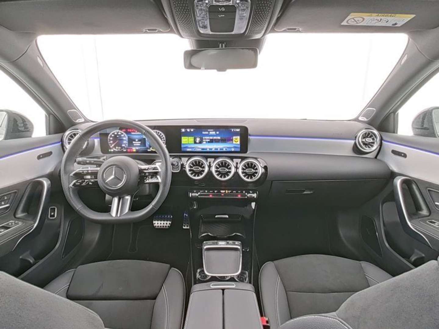 Mercedes Classe A 250 E 250 Night Edition - 2025 - Joinsteer - #4