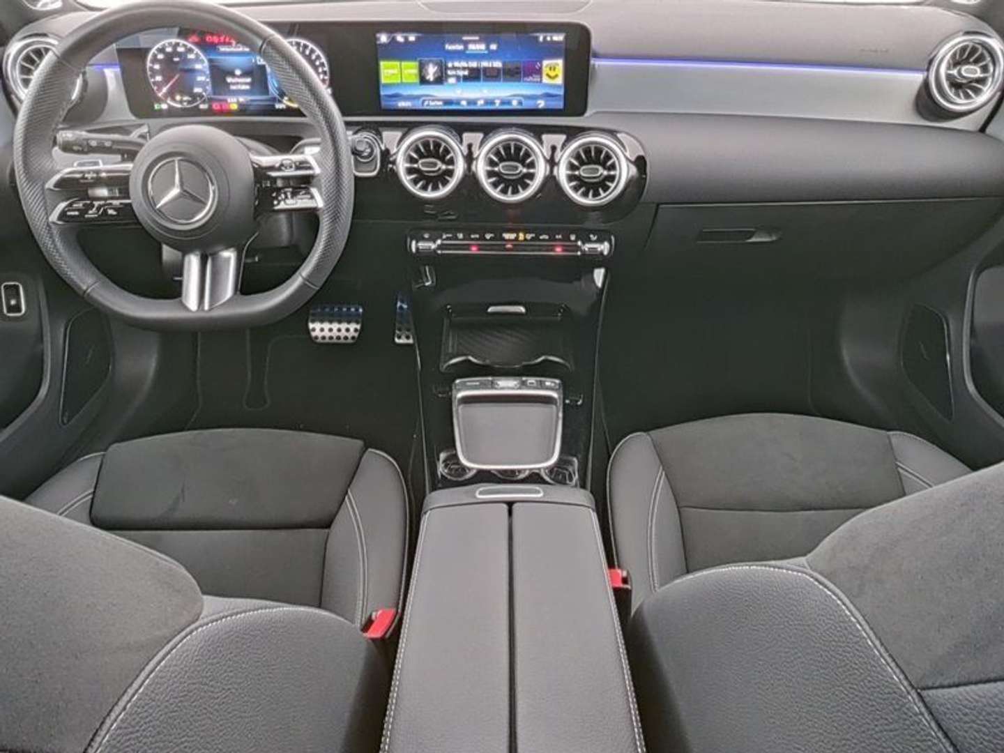 Mercedes Classe A 250 E 250 Night Edition - 2025 - Joinsteer - #5