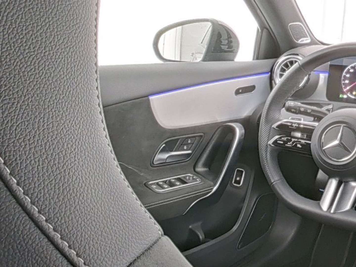 Mercedes Classe A 250 E 250 Night Edition - 2025 - Joinsteer - #9