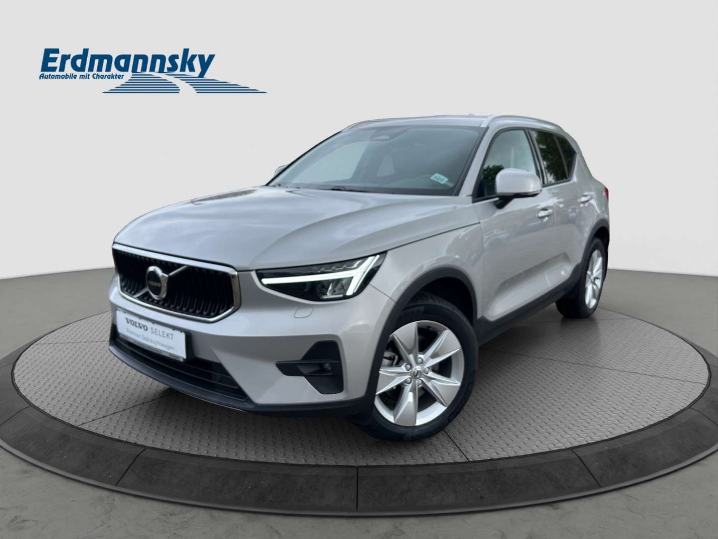 Volvo XC40 B4 Core - 2023 - Joinsteer - #1