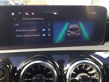 Mercedes Classe A 200 AMG Line — photo 14