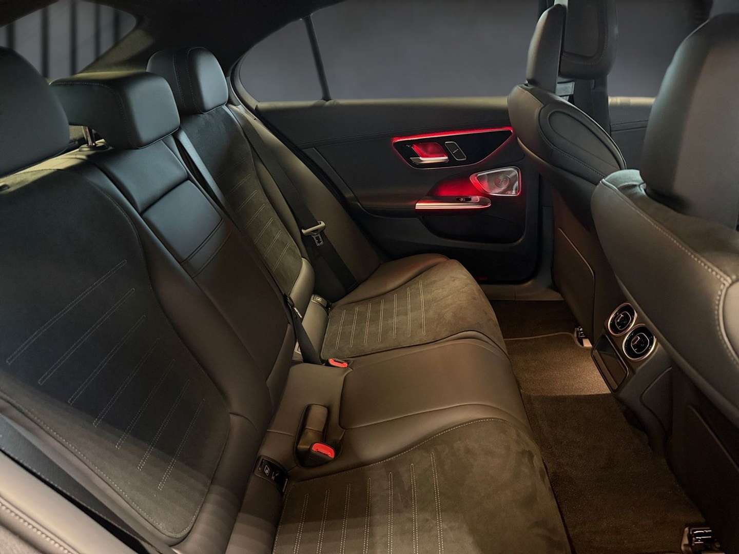 Mercedes Classe C 300 300 Night Edition - 2025 - Joinsteer - #11