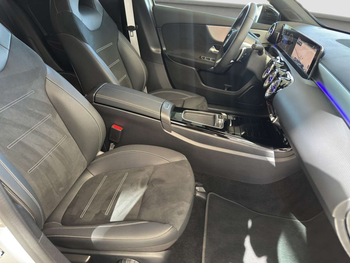 Mercedes Classe A 200 AMG Line - 2025 - Joinsteer - #22