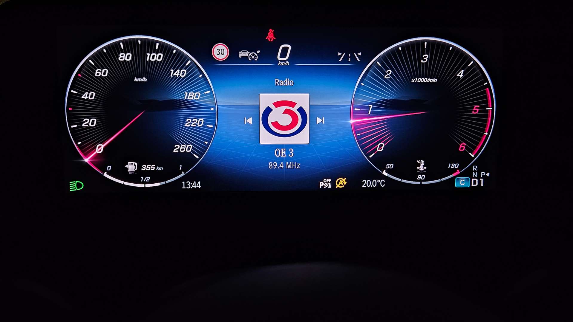 Mercedes Classe A 200 AMG Line - 2025 - Joinsteer - #38