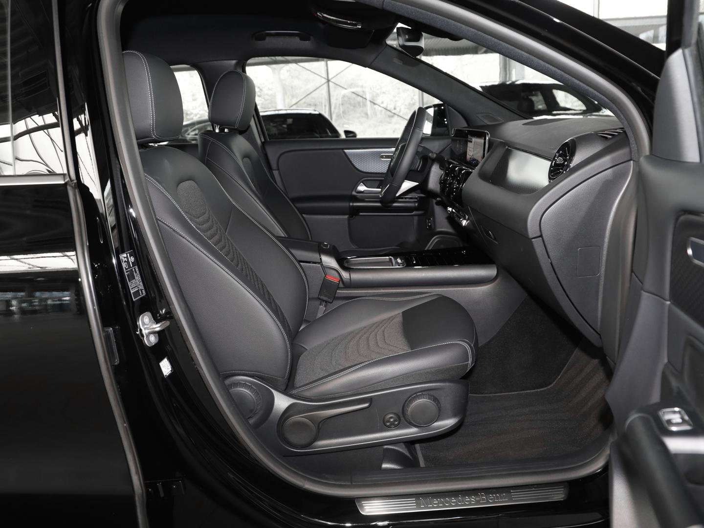 Mercedes GLA 200 - 2024 - Joinsteer - #5