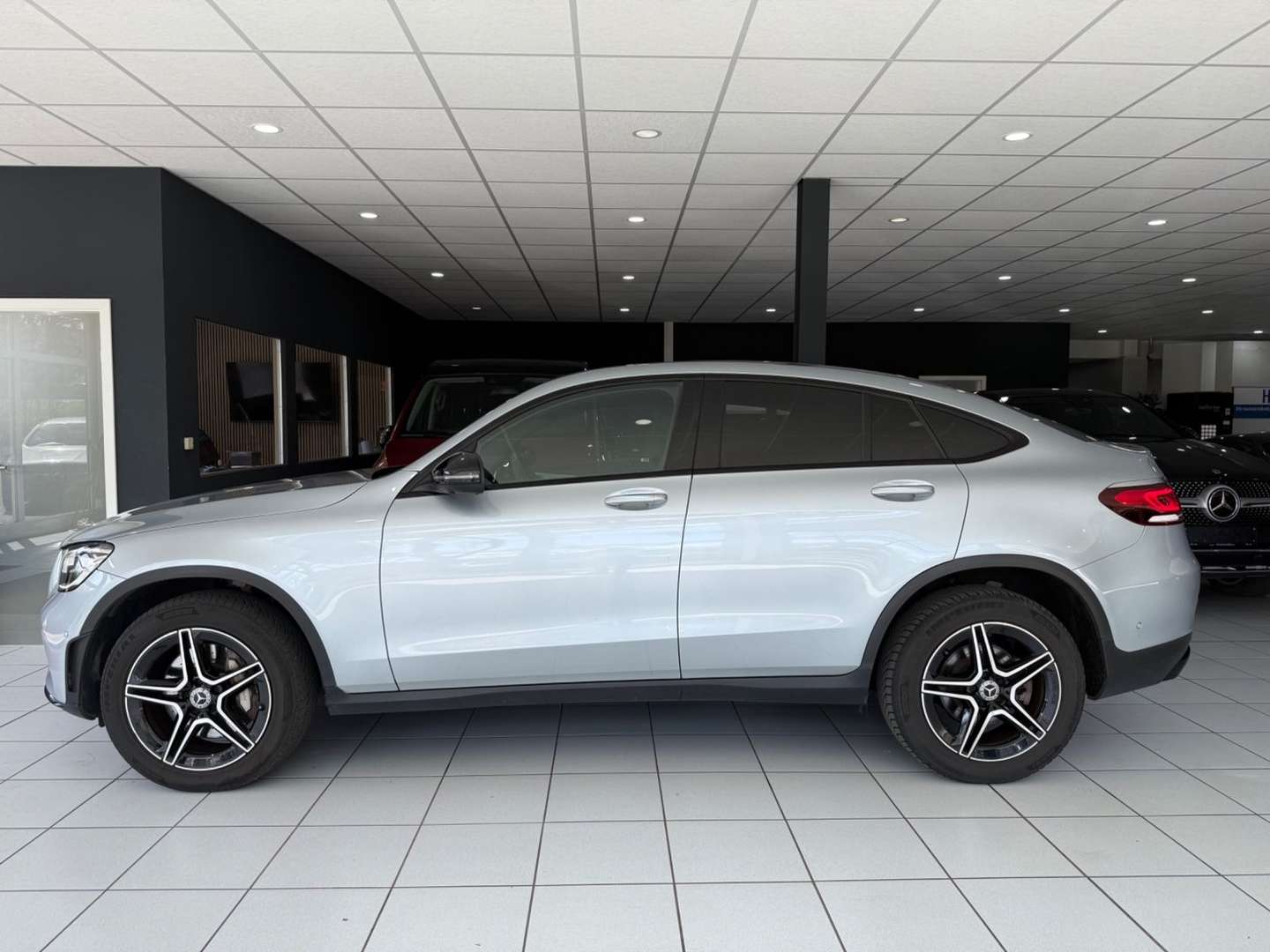 Mercedes GLC 300 Night Edition - 2022 - Joinsteer - #1