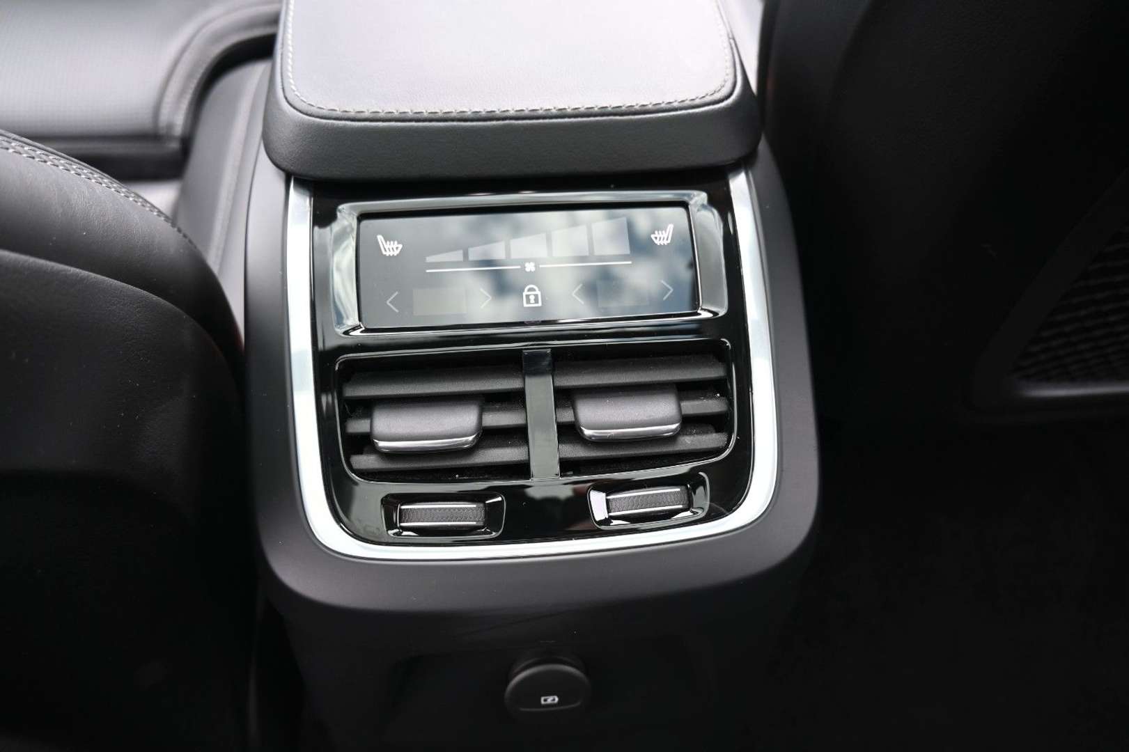Volvo XC90 T8 Ultimate - 2023 - Joinsteer - #14