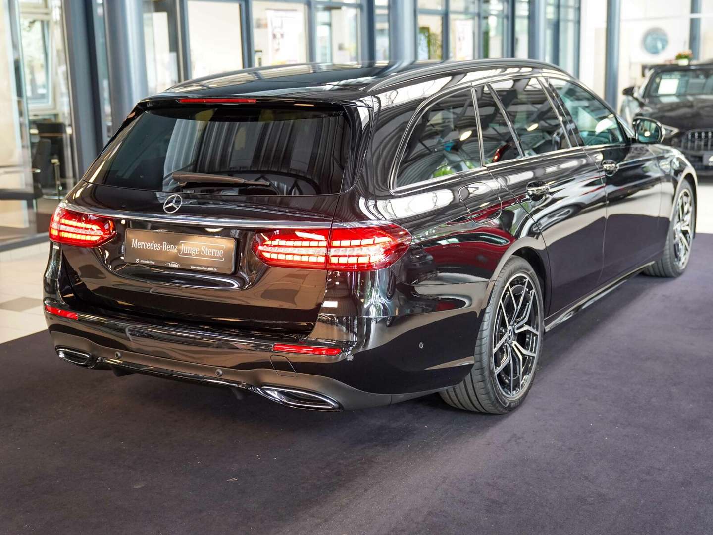Mercedes Classe E 220 AMG-Line - 2022 - Joinsteer - #3