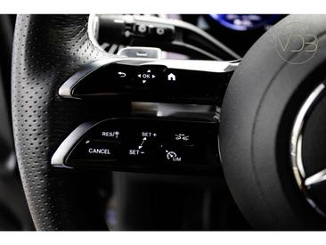 Mercedes EQE 500 Sport — photo 12
