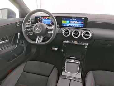 Mercedes CLA 200 200 AMG Line — photo 6
